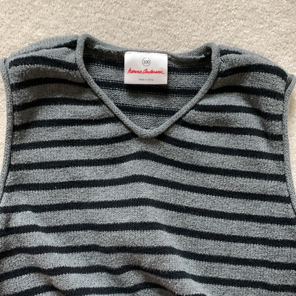 Hanna Anderson 💯 cotton sweater vest boys grey with black stripes